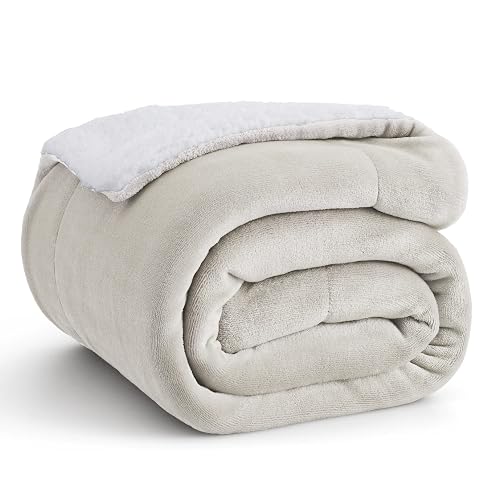 Bedsure GentleSoft Sherpa Fleece Throw Blanket for