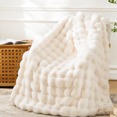 BENVWE Faux Fur Throw Blanket for Couch